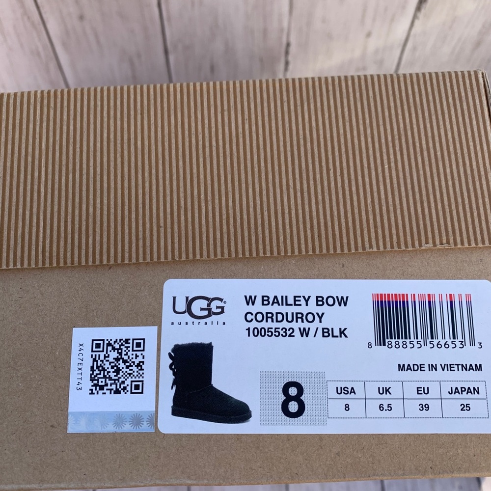 UGG CORDUROY BAILEY BOW BOOTS - Picture 6 of 7